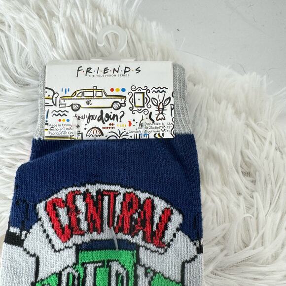 New Unisex Friends Central Perk 2-Pack Socks Size 6-9 Fun TV Show Merch - Picture 3 of 4